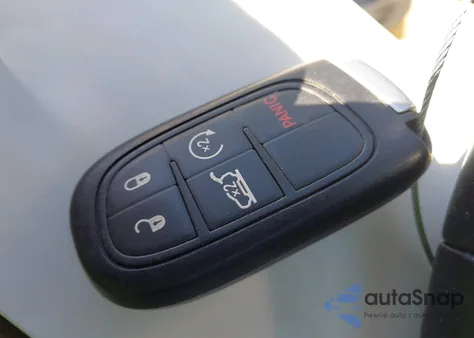 2017 Jeep Cherokee Limited из США, поврежденный, VIN 1C4PJMDS0HW653970